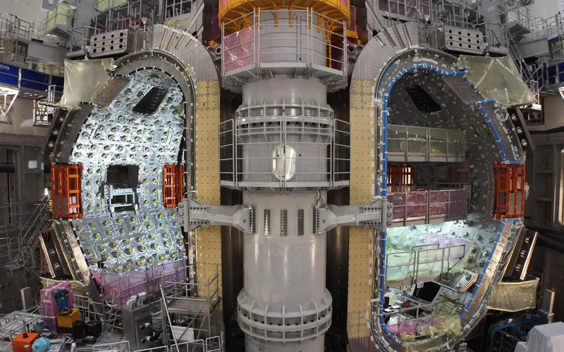 Interior del reactor de fusión ITER